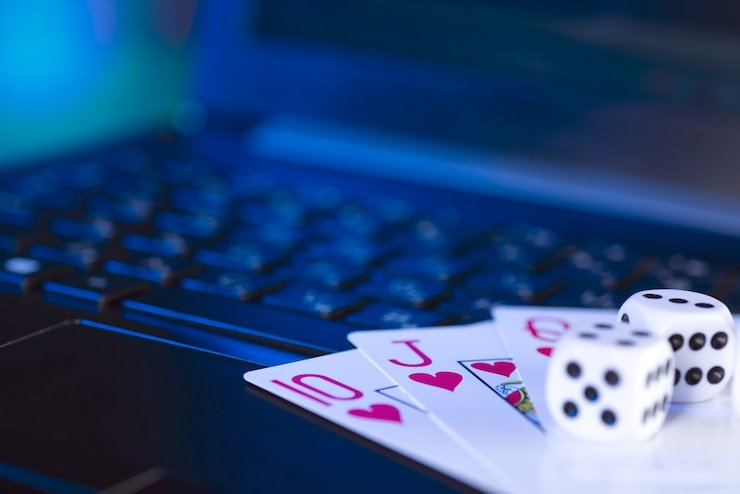 Mahjong Ways slot on mariototo login showing tile symbols and expanding reel feature during free spins
