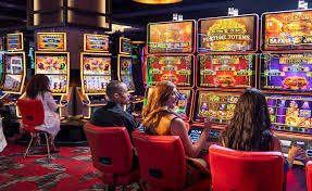 Sweet Bonanza slot showing cascading symbols and free spin bonus trigger